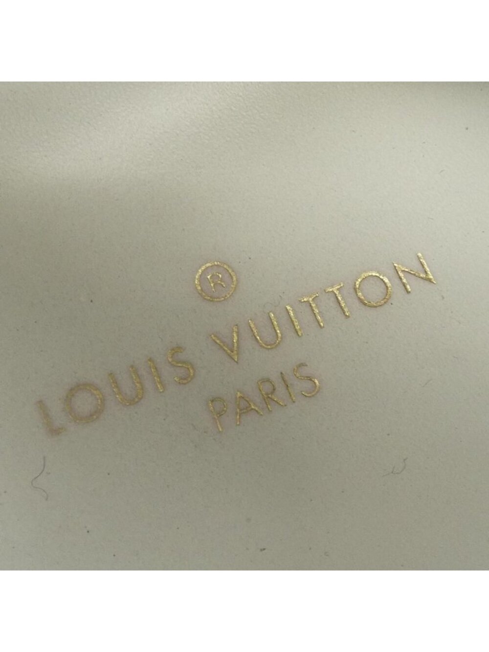 Louis Vuitton Size 8.5 White Sneakers - Picture 6 of 6